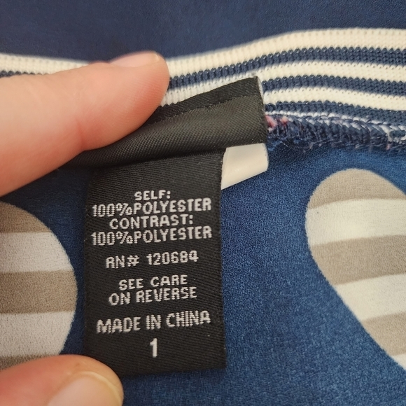 Torrid Blue Tank w/ Tan & White Heart Pattern Flowy Top Size 1 / 1x - Picture 4 of 6